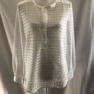 Medium white eyelet top layered Banana Republic